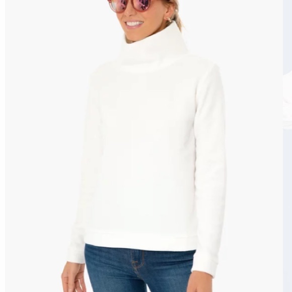 Tuckernuck Sweaters - Off White Park Slope
DUDLEY STEPHENS